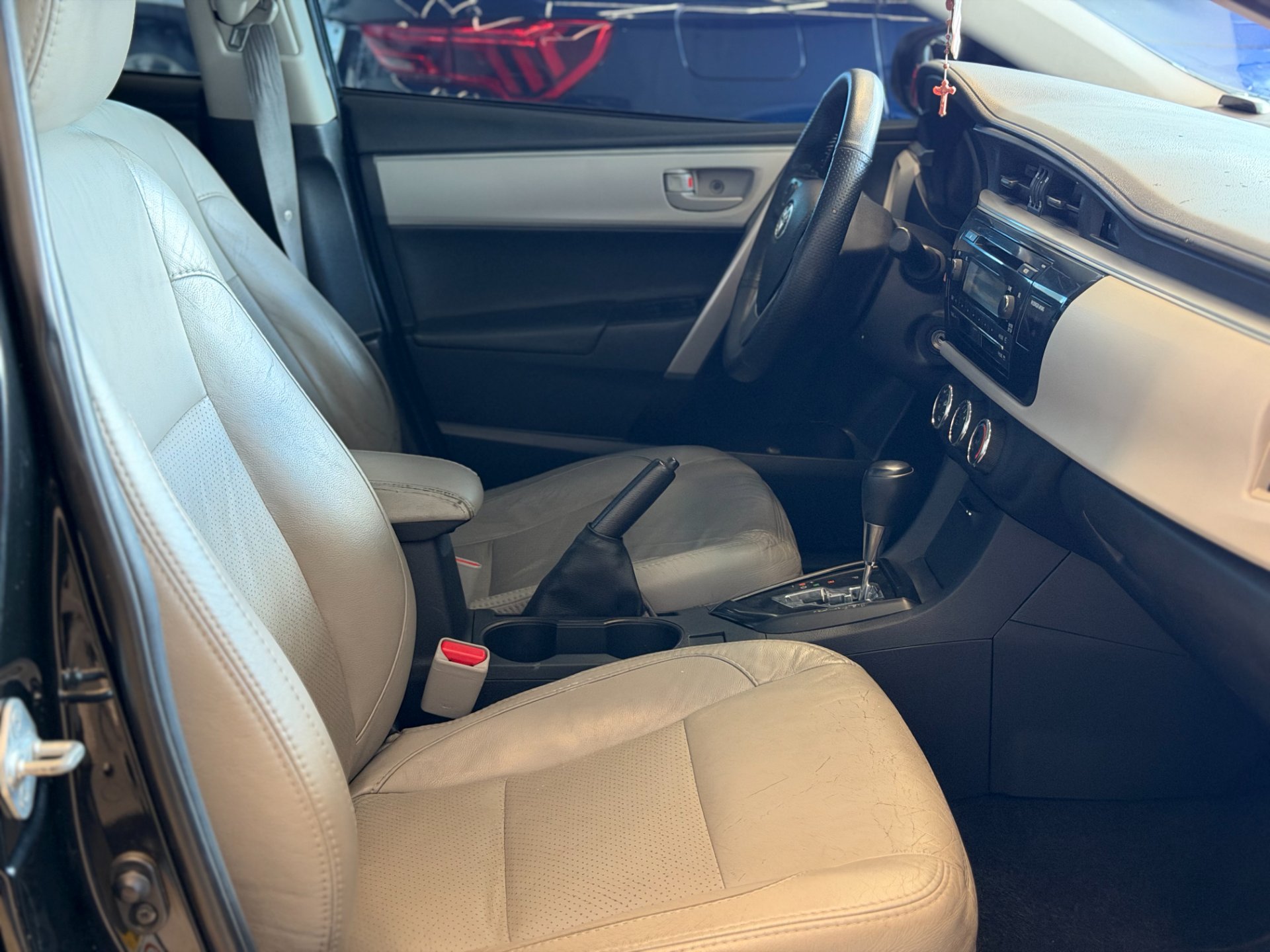 TOYOTA COROLLA GLI 1.8 #9