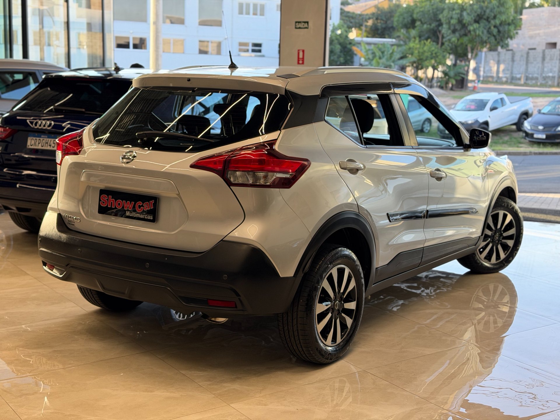 NISSAN KICKS S DIRECT #3