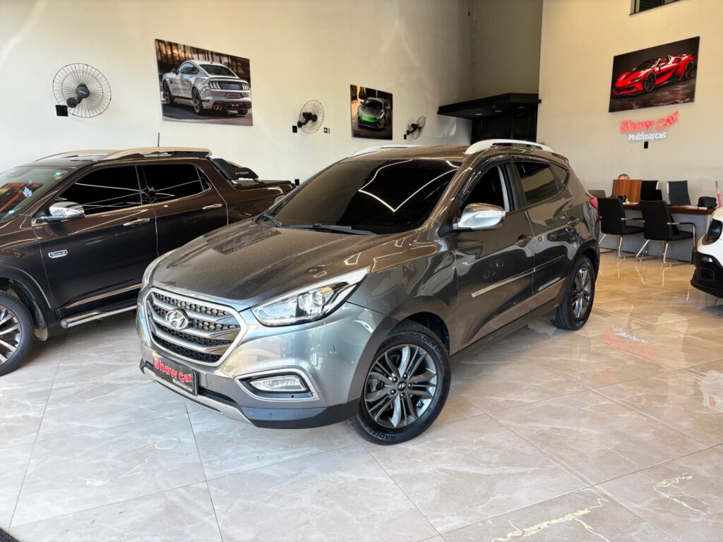 Hyundai Ix35 GL 2.0 #1